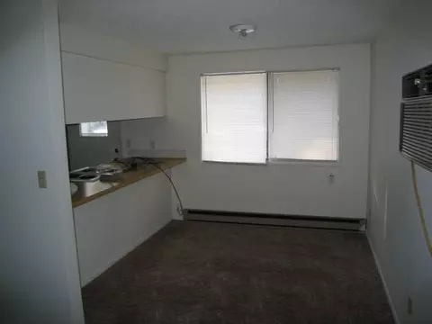 409 E Crown Ave, Spokane, WA 99207 photo 5