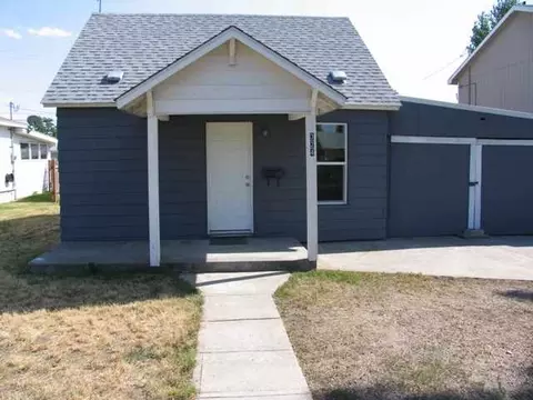 324 E Olympic Ave, Spokane, WA 99207 photo 1