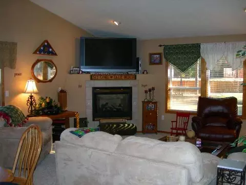 5628 E Birkenhead Ln, Colbert, WA 99005 photo 2