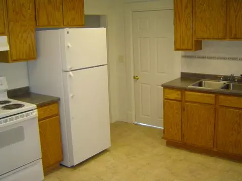 1627 E Desmet Ave, Spokane, WA 99202 photo 3