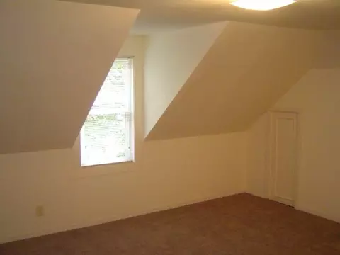 1627 E Desmet Ave, Spokane, WA 99202 photo 6