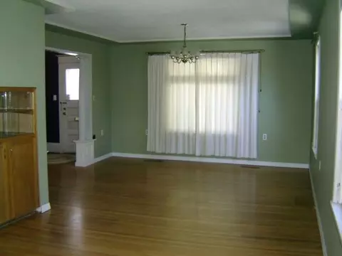 1014 E Baldwin, Spokane, WA 99207 photo 4