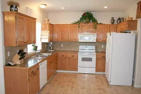 9617 E Wellesley, Spokane, WA 99206 photo 2