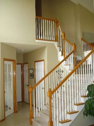 709 E Huron Dr, Spokane, WA 99208 photo 2
