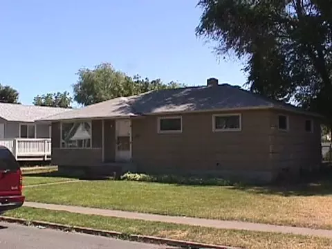 1228 E Olympic Ave, Spokane, WA 99207 photo 8