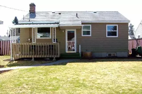 627 Everett Ave, Spokane, WA 99207 photo 9