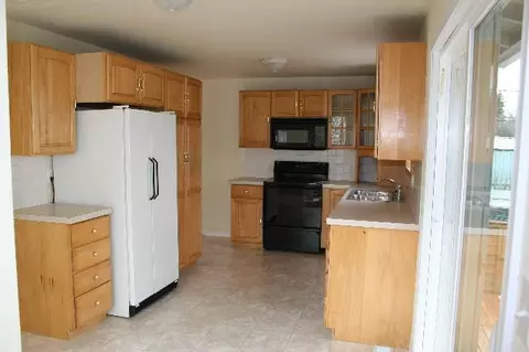 13515 E 6th Ave, Spokane Valley, WA 99216 photo 3