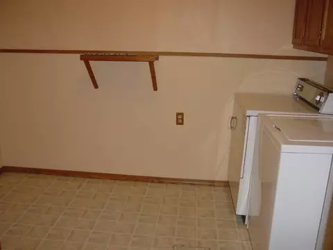 718 E Sierra Ave, Spokane, WA 99208 photo 8