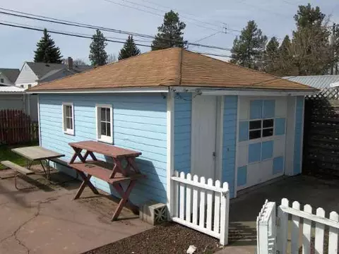 544 E Hoffman Ave, Spokane, WA 99207 photo 9