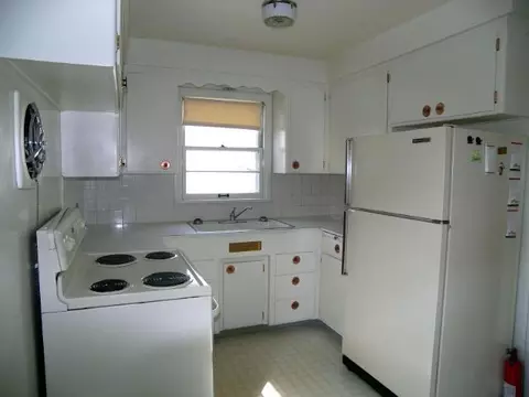 544 E Hoffman Ave, Spokane, WA 99207 photo 2
