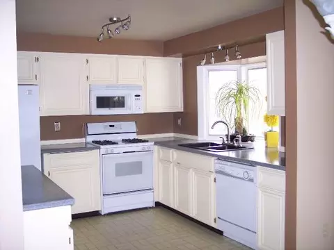 12505 E Lenora Dr, Spokane Valley, WA 99216 photo 2