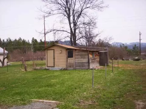 218 W Calispel Ave, Cusick, WA 99119 photo 5