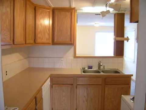 7211 E 10th Ave, Spokane Valley, WA 99212 photo 3