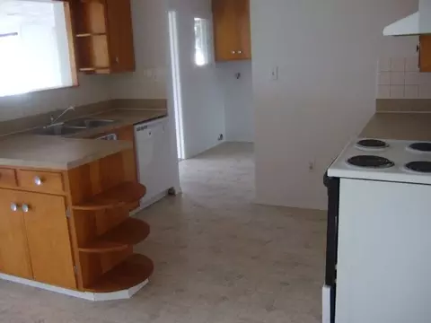 2417 E Hoffman Ave, Spokane, WA 99207 photo 4