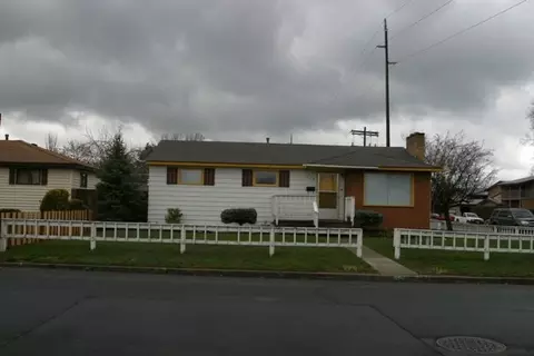 604 Lyons, Spokane, WA 99208 photo 1