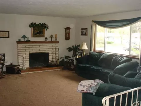 10906 E 35th Ave, Spokane Valley, WA 99206 photo 2