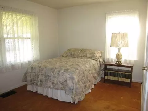 1027 E Walton Ave, Spokane, WA 99207 photo 5