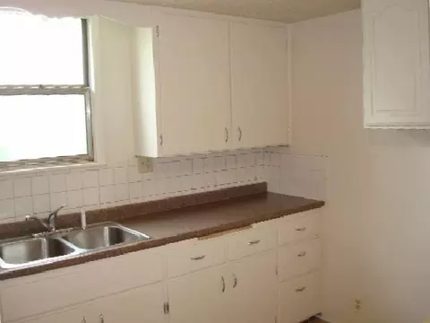 2102 E Sinto Ave, Spokane, WA 99202 photo 4