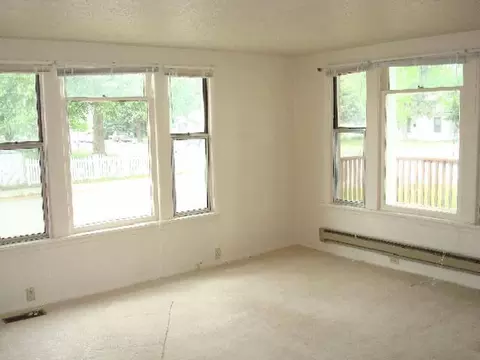 2102 E Sinto Ave, Spokane, WA 99202 photo 2