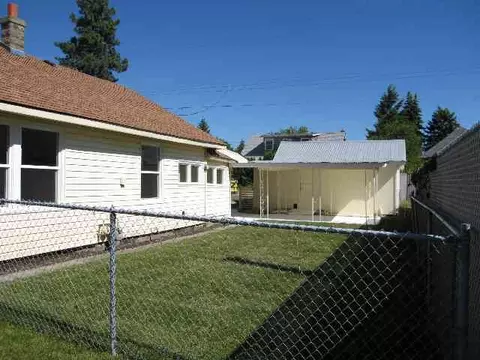 621 E Hoffman Ave, Spokane, WA 99207 photo 9