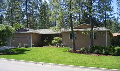 1015 E Glencrest Dr, Spokane, WA 99208 photo 1