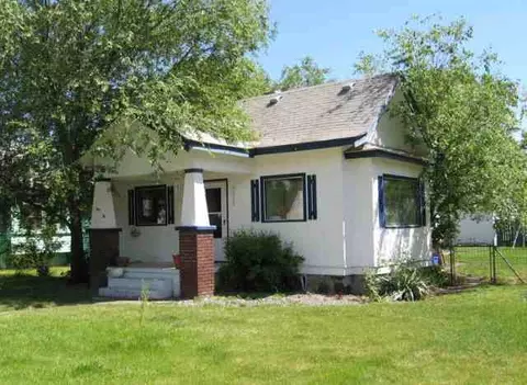 2208 E Sharp, Spokane, WA 99202 photo 1