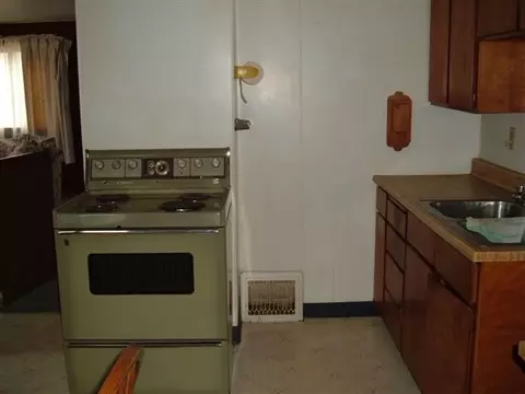 2617 E 4th Ave, Spokane, WA 99202 photo 4