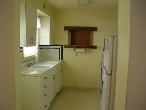 5726 N E St, Spokane, WA 99205 photo 3