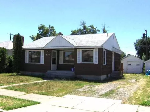 818 E Broad, Spokane, WA 99207 photo 1