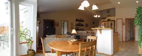 1612 E Vanetta Ln, Spokane, WA 99218 photo 4