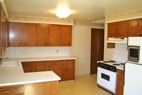 210 E Astor Dr, Spokane, WA 99208 photo 4