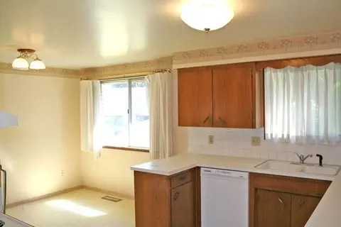 210 E Astor Dr, Spokane, WA 99208 photo 5