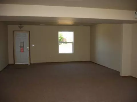 1505 W Trinity Ln, Spokane, WA 99208 photo 2