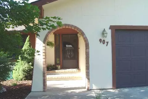 907 E Parkhill, Spokane, WA 99208 photo 2