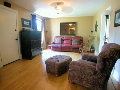 941 E 34th Ave, Spokane, WA 99203 photo 2