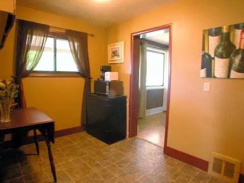 941 E 34th Ave, Spokane, WA 99203 photo 4