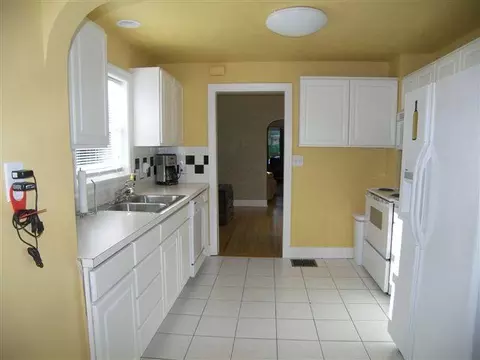 810 E 34th, Spokane, WA 99203 photo 4