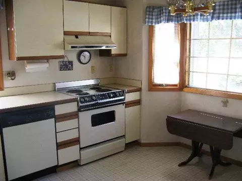 1627 E 33rd, Spokane, WA 99203 photo 3