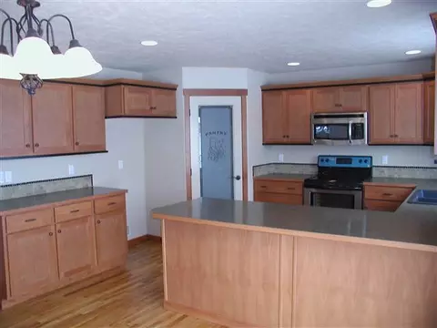 32 E Hillcrest Ct, Colbert, WA 99005 photo 3