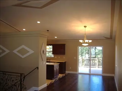 3217 E 10, Spokane, WA 99202 photo 2