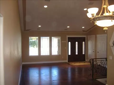 3217 E 10, Spokane, WA 99202 photo 3