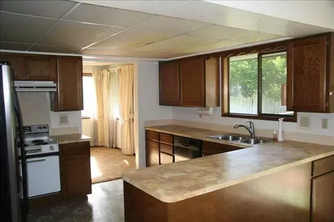 1005 E Glencrest Dr, Spokane, WA 99208 photo 5