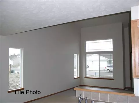 9811 E Springfield Ln, Spokane Valley, WA 99206 photo 2