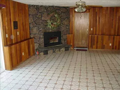 1205 E Greenleaf Dr, Spokane, WA 99208 photo 4