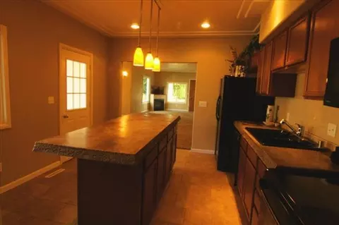 1023 E Augusta, Spokane, WA 99207 photo 2