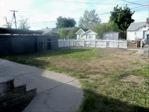 517 E Longfellow Ave, Spokane, WA 99207 photo 8