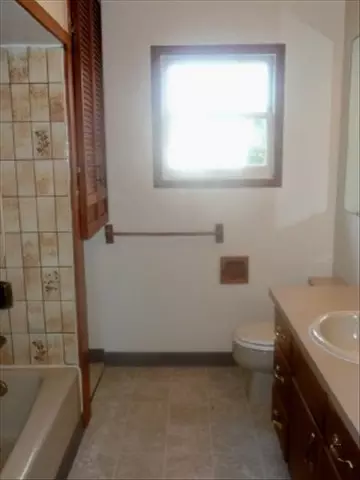 517 E Longfellow Ave, Spokane, WA 99207 photo 5
