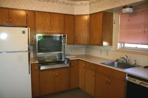 1423 E Olympic, Spokane, WA 99207 photo 3