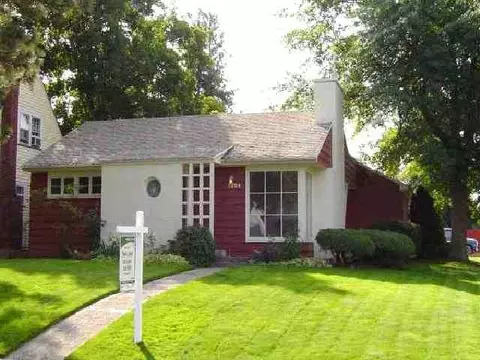 1004 E 38th Ave, Spokane, WA 99203 photo 1
