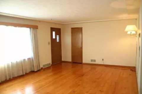2217 E Rowan Ave, Spokane, WA 99207 photo 3